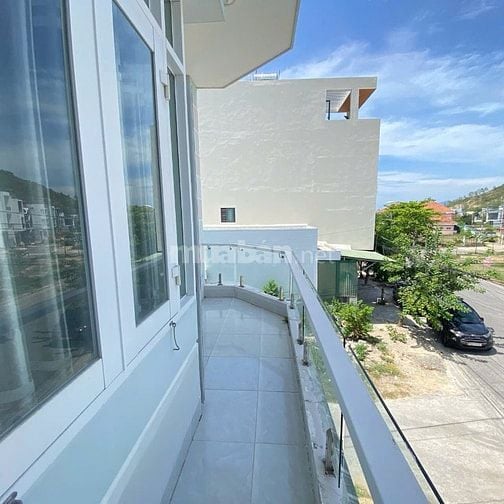 Bán nhà góc 2MT KINH DOANH đường 20m-2Tầng-DT78m2-3PN-vĩnh hoà-NT-6ty3