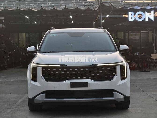 Kia Carnival 2024 2.2D Luxury - màu trắng