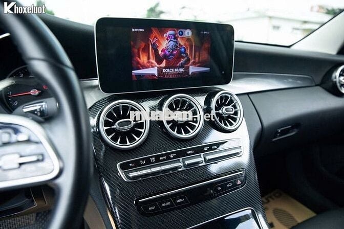 Mercedes C180 AMG 2021 siêu lướt full lịch sử hãng