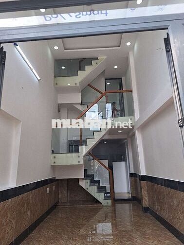 CẦN BÁN GẤP NHÀ 3TẦNG SHR , 33M² , GẦN CHỢ HIỆP THÀNH Q12.GIÁ 2,780TR.