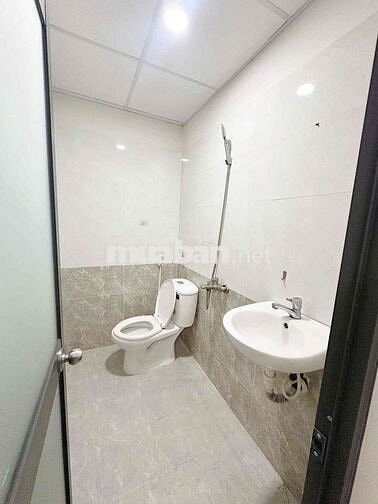 PHÒNG MỚI FULL NỘI THẤT BAN CÔNG NGAY ĐOẠN BẮC HẢI CHO NUÔI PET