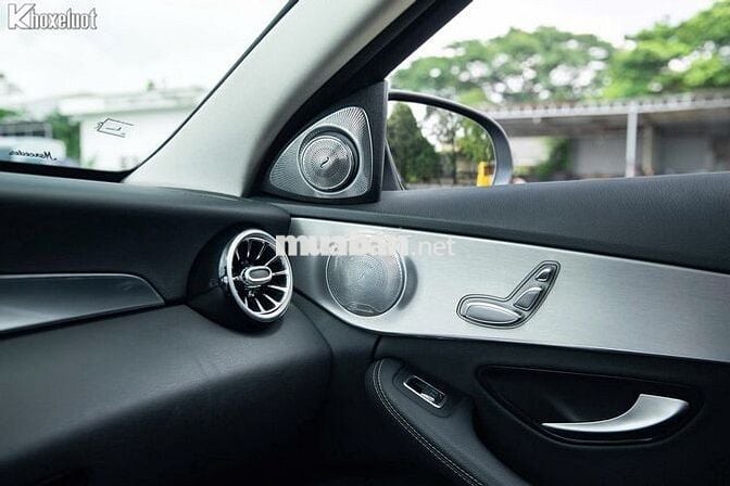 Mercedes C180 AMG 2021 siêu lướt full lịch sử hãng