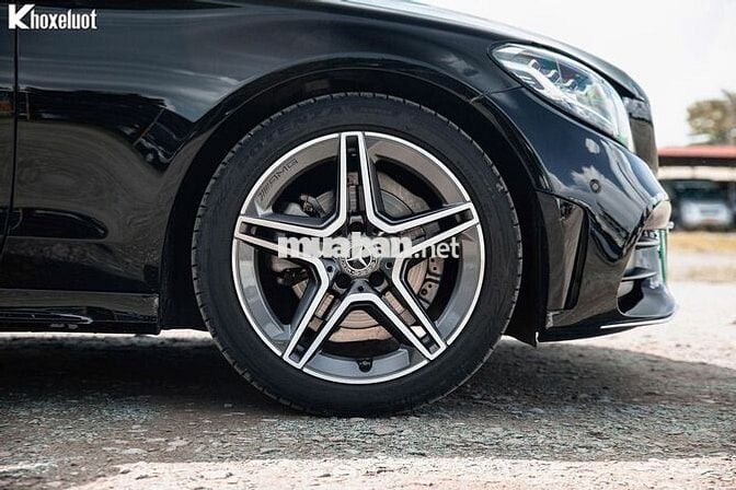 Mercedes C180 AMG 2021 siêu lướt full lịch sử hãng