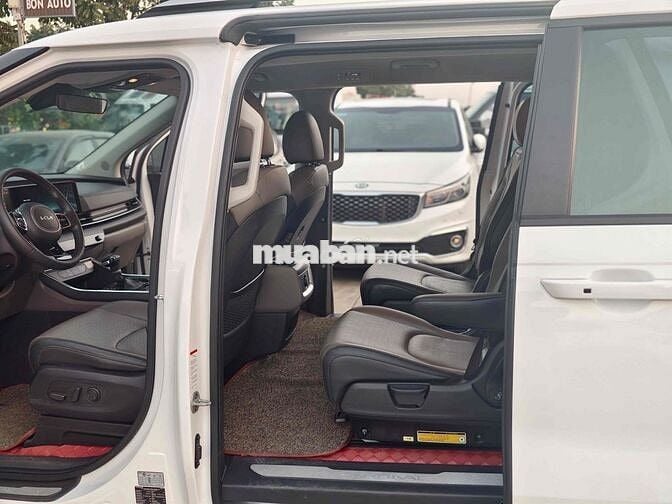 Kia Carnival 2024 2.2D Luxury - màu trắng