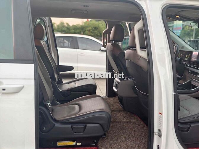 Kia Carnival 2024 2.2D Luxury - màu trắng