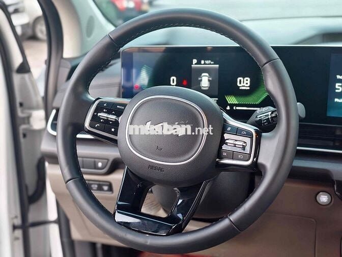 Kia Carnival 2024 2.2D Luxury - màu trắng