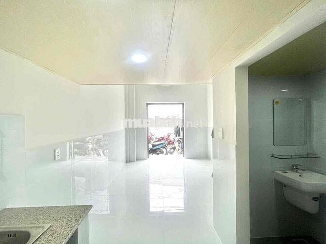 MẶT BẰNG KIOT KINH DOANH GIÁ RẺ SẲN LẠNH ĐƯỜNG LỚN OTO- THOÁNG MÁT