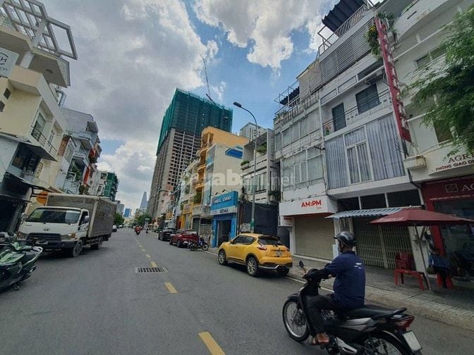 Bán gấp nhà MT Cô Giang Q1, 4x20, 5 tầng, chỉ 35 tỷ còn thương lượng