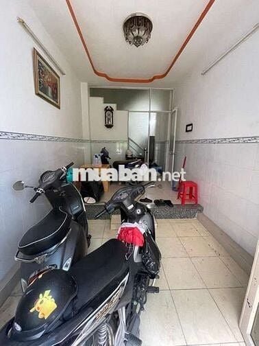 HẺM XE HƠI   XÔ VIẾT NGHỆ TĨNH – NGAY BẾN XE MIỀN ĐÔNG