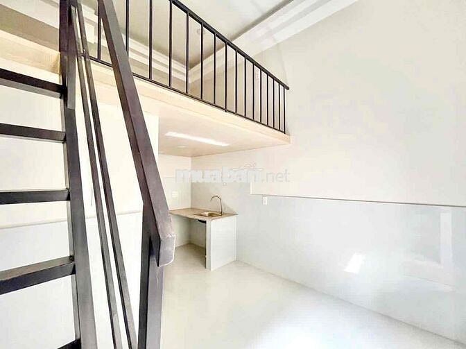 CĂN HỘ NGAY TRỆT GIÁ RẺ SẲN MÁY LẠNH GÁC CAO 1M7- MỚI XÂY THOÁNG MÁT