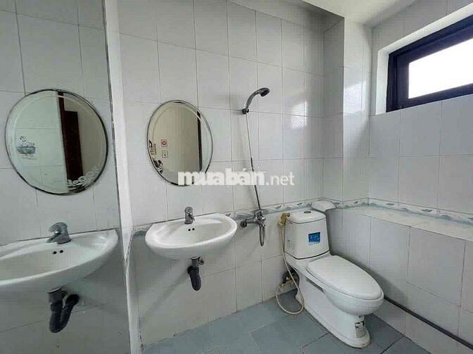 Phòng trọ 3tr6, 20m2, Đường Phạm Hữu Lầu, quận 7