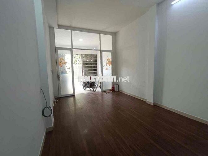 GẦN NGÃ TƯ BÌNH THÁI ĐƯỜNG 12 TRƯỜNG THỌ NHÀ 4PN 4WC SÂN THƯỢNG Ở + VP