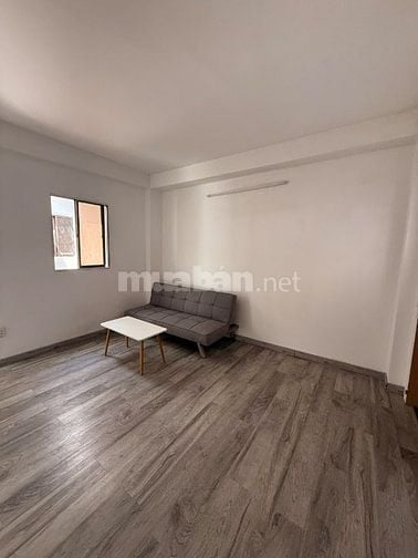 Mình cho thuê căn nhà 3 tầng ngay ngã tư Đinh Tiên Hoàng - ĐBP