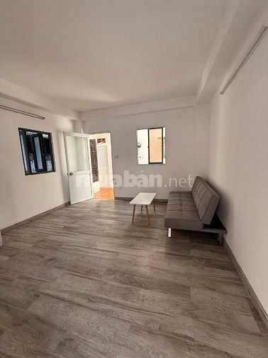 Mình cho thuê căn nhà 3 tầng ngay ngã tư Đinh Tiên Hoàng - ĐBP