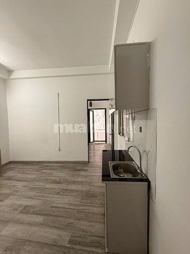 Mình cho thuê căn nhà 3 tầng ngay ngã tư Đinh Tiên Hoàng - ĐBP