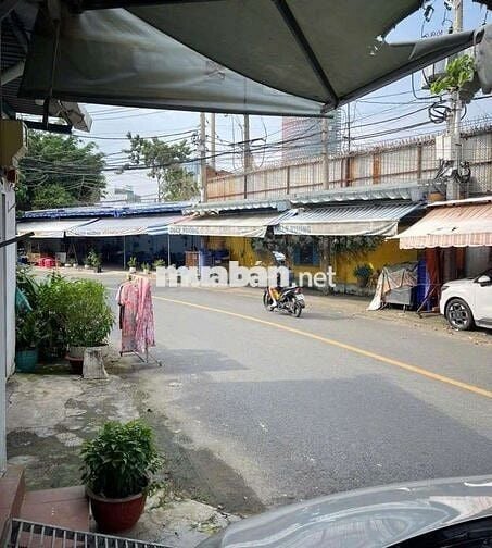 Cho thuê nguyên căn quận 4 ngang 13 đường Hoàng Diệu