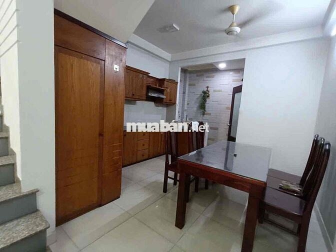 GẦN NGÃ TƯ BÌNH THÁI ĐƯỜNG 12 TRƯỜNG THỌ NHÀ 4PN 4WC SÂN THƯỢNG Ở + VP