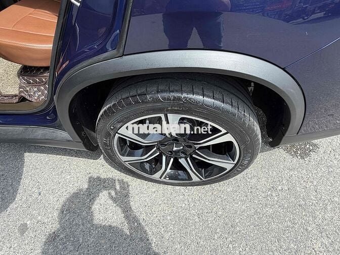 VinFast Lux SA2.0 2019 Premium 2.0 AT - 101000 km