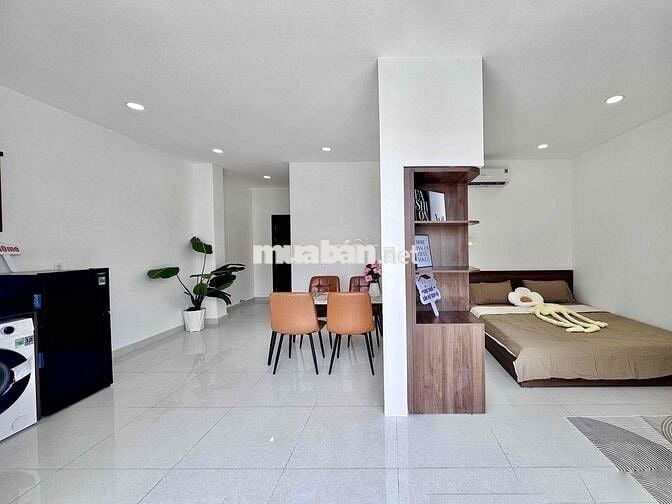 🏡Chính chủ Căn hộ full nội thất mới có ban công lớn khu Phan Xích Long