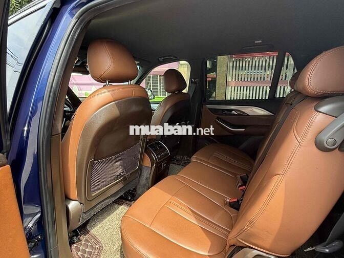 VinFast Lux SA2.0 2019 Premium 2.0 AT - 101000 km