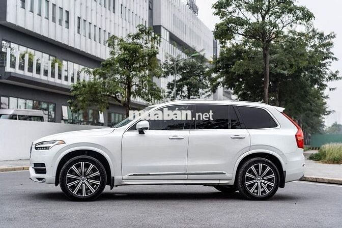 Volvo XC90 T6 2016 màu trắng nk Thụy Điển