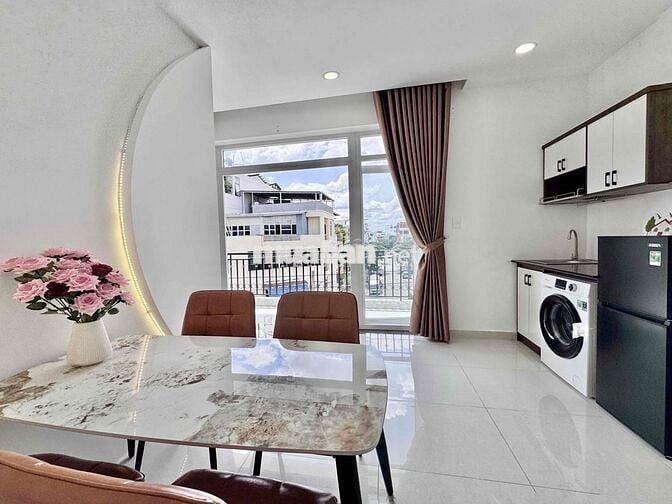 🏡Chính chủ Căn hộ full nội thất mới có ban công lớn khu Phan Xích Long