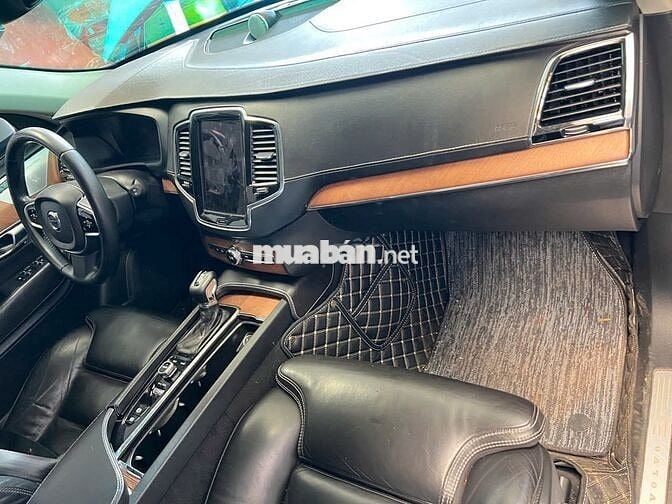 Volvo XC90 T6 2016 màu trắng nk Thụy Điển