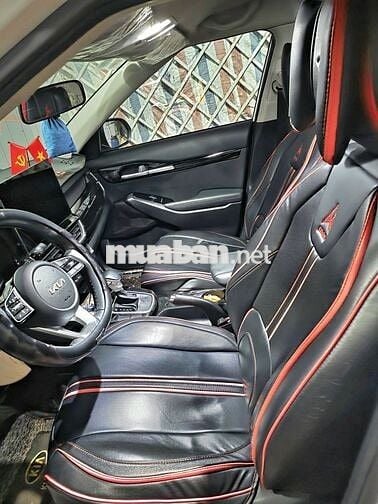 Kia Seltos 2022 Luxury 1.4 AT - 31000 km