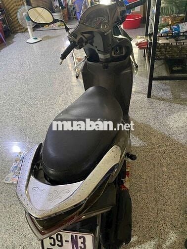 Cần tiền bán gấp  vision cuối 2016 xe còn đẹp