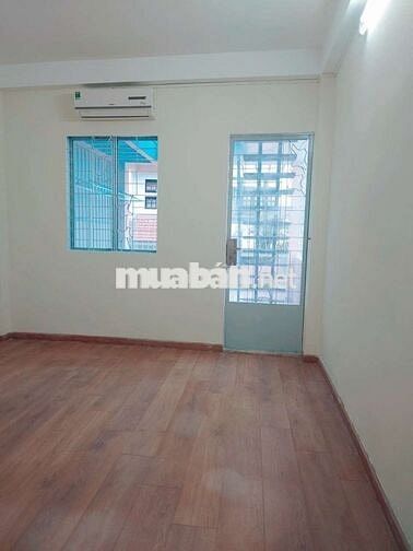 Nhà hẻm oto 4PN Nguyễn Đình Chính giá chỉ 19tr