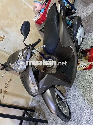 Cần tiền bán gấp  vision cuối 2016 xe còn đẹp