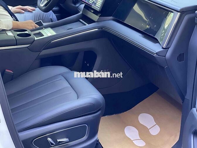 BYD M9 2025 - Dinh thự di động