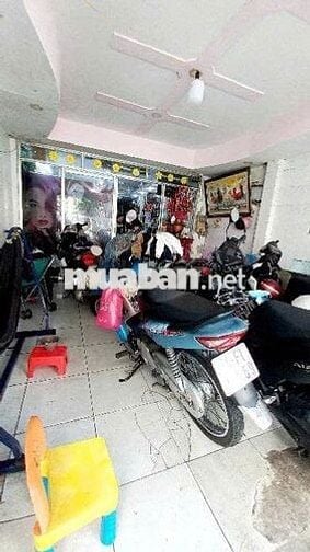 bán nhà mặt tiền kinh doanh tốt, siêu đẹp, cách kcx Tân Thuận 200m