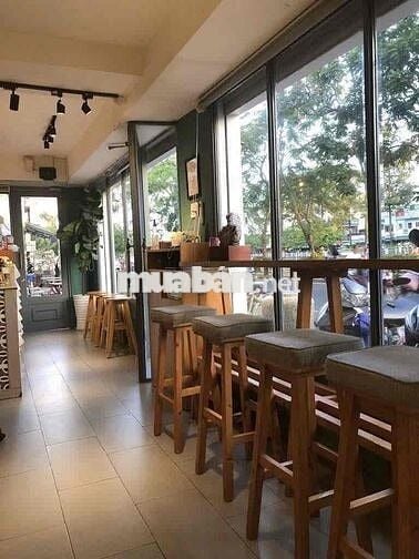 NGANG 9M, MẶT TIỀN VIEW BỜ KÈ, CÓ LỀ TẠI 1069 TRƯỜNG SA QUẬN 3