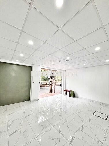 Cho thuê gấp MBKD, mặt đường ngõ 8 Cầu Bươu, gần KĐT Đại Thanh.