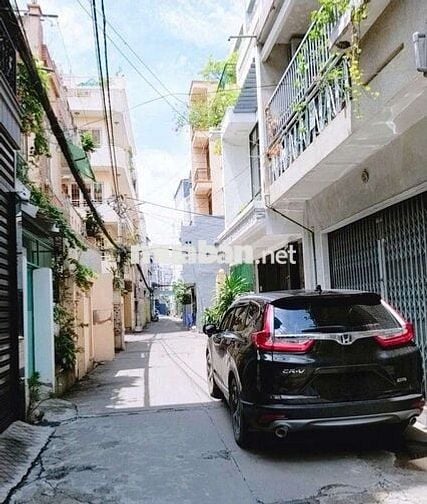 HXH 6m 82/20 Nguyễn Trọng Tuyển 4.3 x 9.5 ô tô ngủ trong nhà Đông Bắc