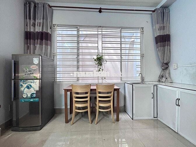 STUDIO CỬA SỔ TRỜI TÁCH BẾP FULL NỘI THẤT GẦN ĐẦM SEN