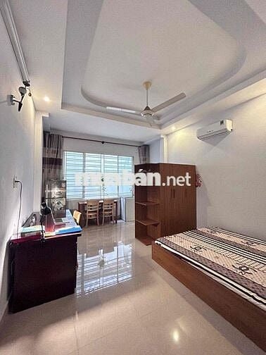 STUDIO CỬA SỔ TRỜI TÁCH BẾP FULL NỘI THẤT GẦN ĐẦM SEN