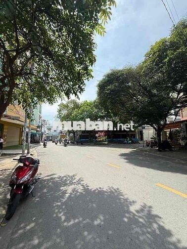 MTKD Tân Phú, không lộ giới, đường 20m có lề. KD cafe, ăn uống.