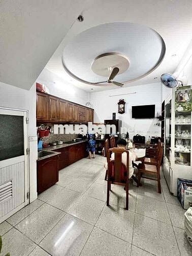 Nhà 3 tầng sát Aoen Tân Phú- hẻm xe hơi - 4 x 14m.chỉ 6.1 tỷ