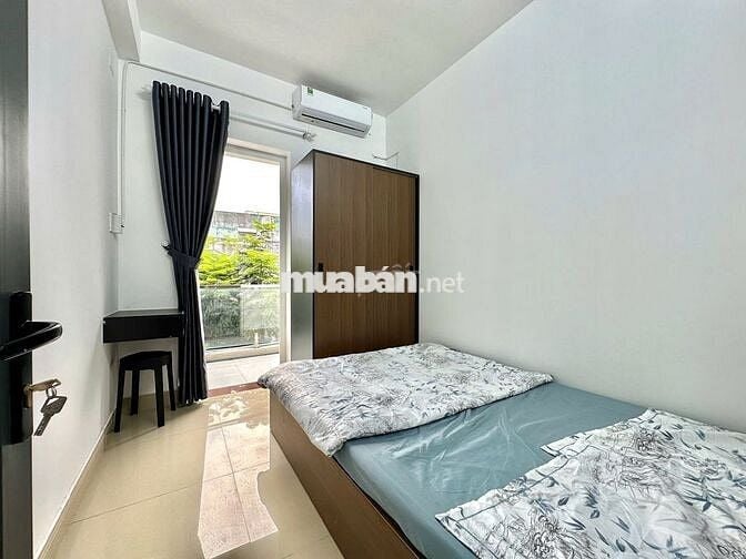 CĂN 2PN 1PK BAN CÔNG - FULL NỘI THẤT - NHÀ MỚI NGAY SÁT ĐH VĂN LANG