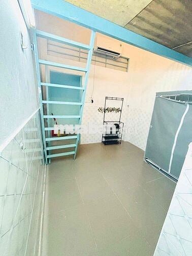 PHÒNG TRỌ CÓ GÁC GIÁ RẺ ngay ÂU CƠ ĐI BỘ QUA ĐẠI HỌC VĂN HIẾN