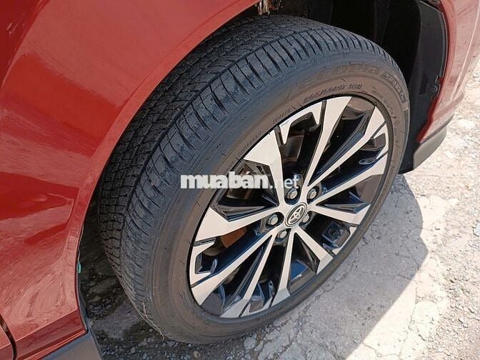 Veloz Top 2023 số tự động màu đỏ