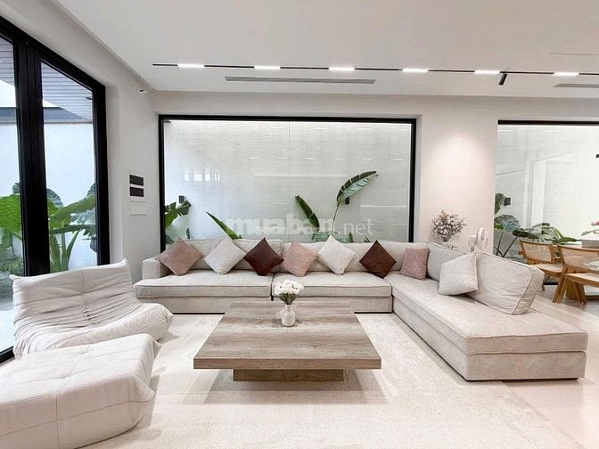 Chính Chủ Bán Nhà Sân Vườn Bồ Đề Long Biên, 6 Tầng 120m² Nhỉnh 30 Tỷ