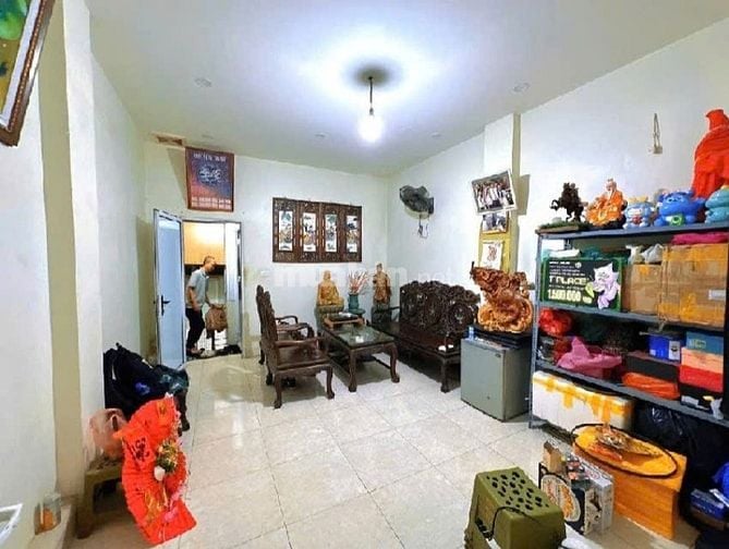 Bán nhà đẹp mặt phố Hàng Thùng, DT 60 m2, mặt tiền rộng, vị trí đẹp!