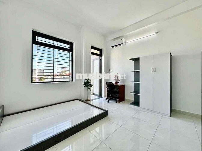 TRỐNG SẴN STUDIO ĐẦY ĐỦ TIỆN NGHI BAN CÔNG CỬA SỔ THOÁNG