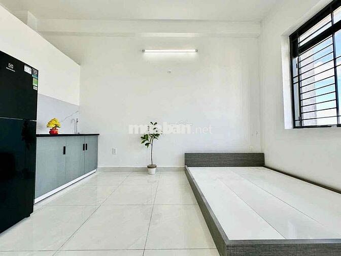 TRỐNG SẴN STUDIO ĐẦY ĐỦ TIỆN NGHI BAN CÔNG CỬA SỔ THOÁNG