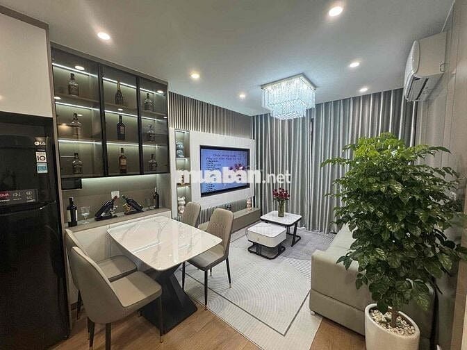 Căn hiếm – 1PN+ 43m² full nội thất, view bể bơi thoáng đẹp