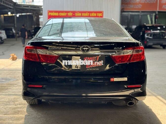 Toyota Camry 2013 2.0E, màu đen, lướt 41.000 km