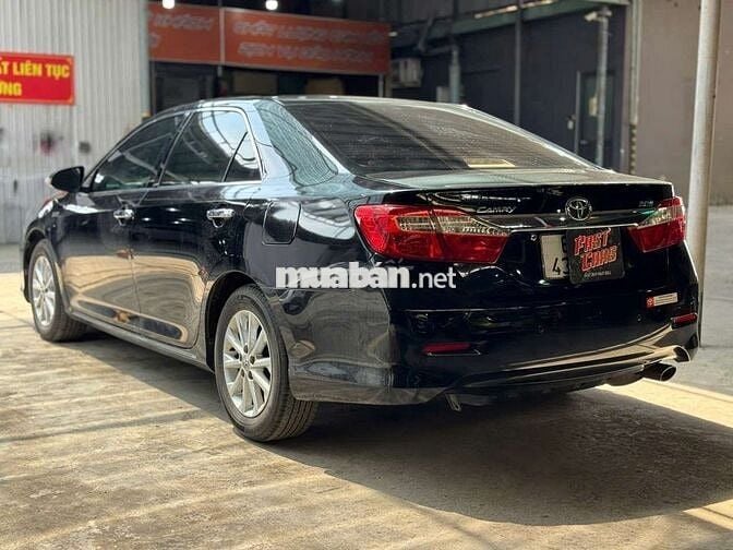 Toyota Camry 2013 2.0E, màu đen, lướt 41.000 km